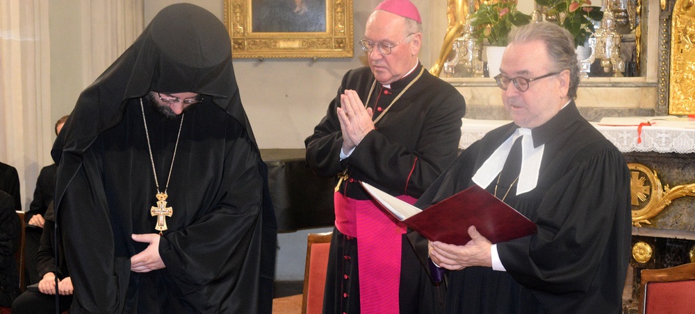 Ökumenischer Gottesdienst am 23. Oktober 2024 in der Wiener Hofburgkapelle vor der konstituierenden Sitzung des Nationalrats. Archimandrit Athanasius Buk, Bischof Alois Schwarz, Bischof Michael Chalupka (v.l.n.r.)