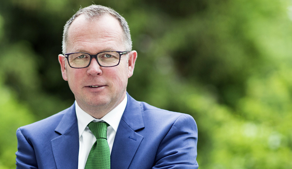 P. Andreas R. Batlogg SJ / Christian Ender Pater Andreas R. Batlogg SJ am 19.5.2015 in der Redaktion der Zeitschrift für christliche Kultur 'Stimmen der Zeit' in München in der Kaulbachstr. 22a, aufgenommen von Christian Ender