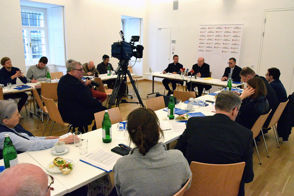 Gedenken an Novemberpogrom, Humanitäres Bleiberecht, Jugendsynode / Henning Klingen / Kathpress Gedenken an Novemberpogrom, Humanitäres Bleiberecht, Jugendsynode