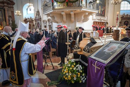 Bischof Laun beigesetzt: 'Treuer und mutiger Glaubensverkünder'