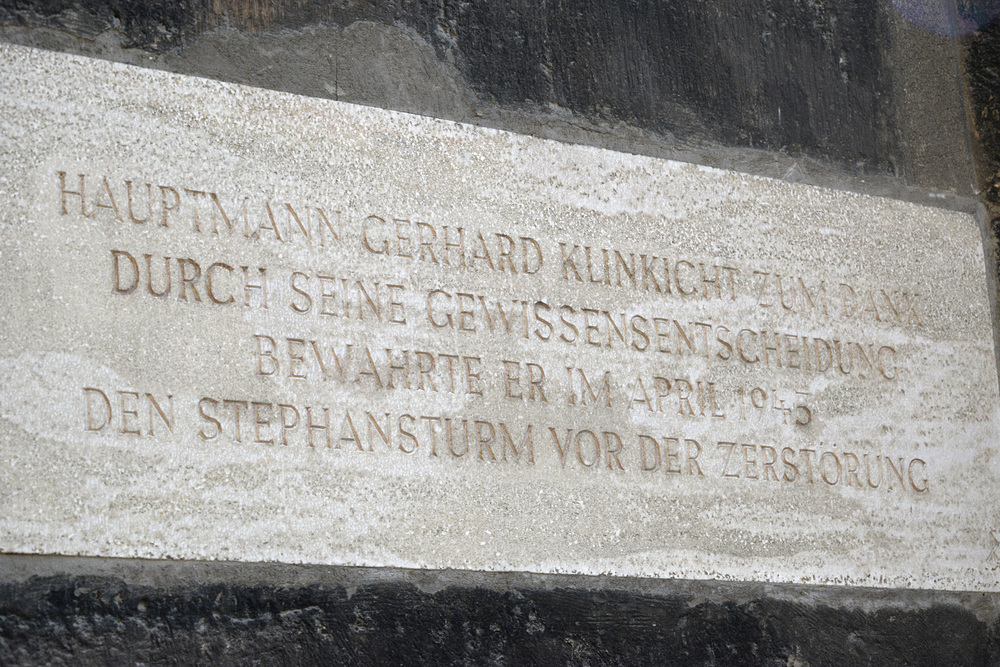 Stephansdom-Gedenktafel für Hauptmann Gerhard Klinkicht / Kathpress / Andreas Gutenbrunner