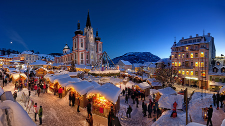 Der Mariazeller Advent in der blauen Stunde