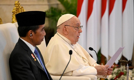 Papst Franziskus und Indonesiens Präsident Joko Widodo