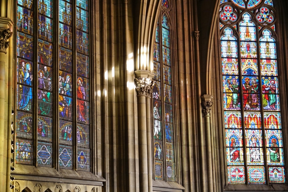 Mariendom Linz: Restaurierung der Gemäldefenster / Diözese Linz