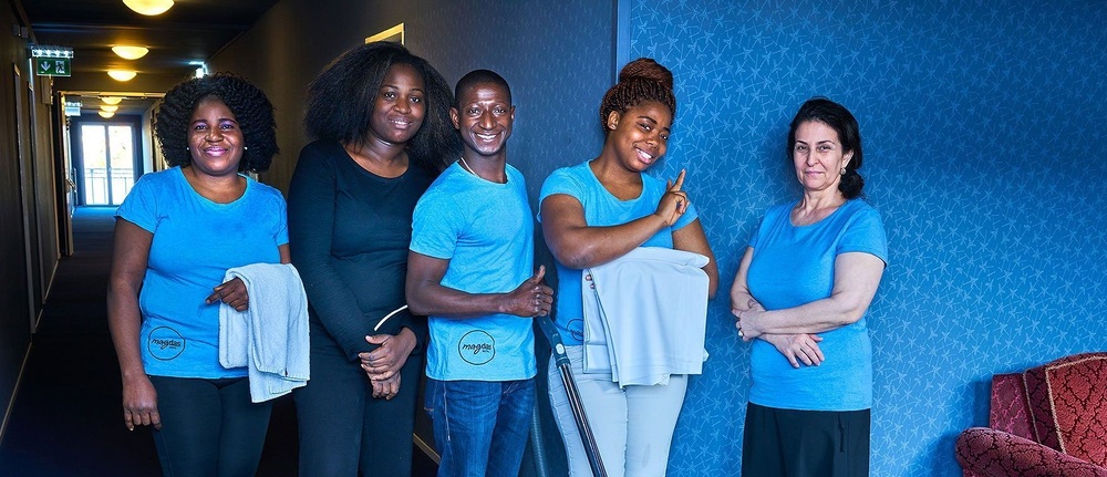 Mitarbeiter des Wiener Hotels 'Magdas' / magdas-hotel.at Caritas-Hotel 'magdas' feiert Zehn-Jahr-Jubiläum