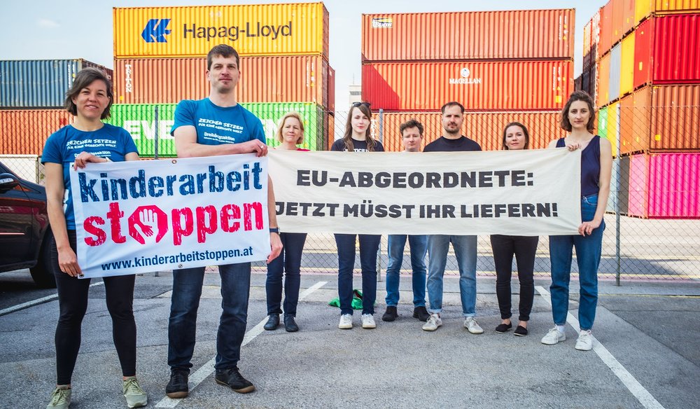 Aktivisten des Bündnisses 'Menschenrechte brauchen Gesetze!” / Dreikönigsaktion Aktivisten des Bündnisses 'Menschenrechte brauchen Gesetze!”