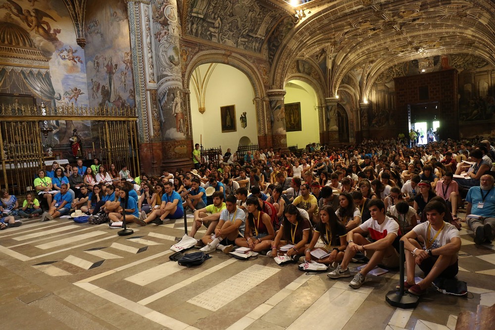 Redemptoristen unter Jugendlichen beim europäisch-redemptoristischen Jugendtreffen in Granada / www.cssr.news