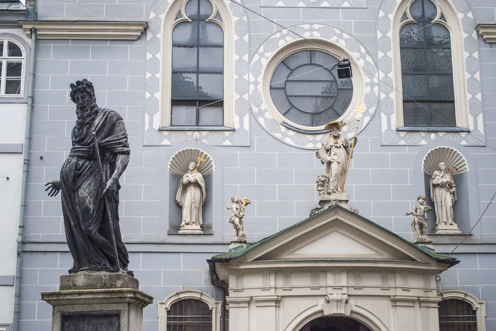 Franziskanerkirche Wien / Diana Ringo / CC BY-SA 3.0 AT (https://creativecommons.org/licenses/by-sa/3.0/at/deed.en)