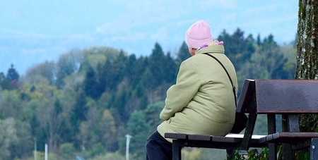 Schönborn: Zu Weihnachten Zeichen gegen Einsamkeit setzen