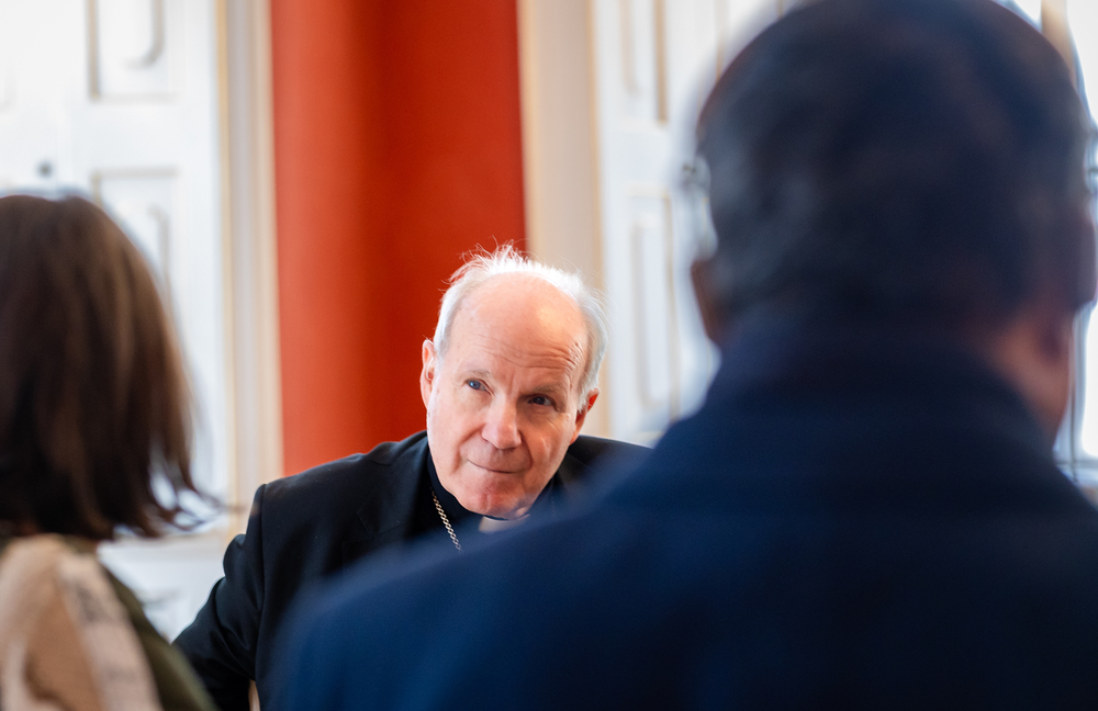 Kardinal Schönborn im Interview / Erzdiözese Wien/ Stephan Schönlaub Expertenrunde: Schönborn-Nachfolger muss politischer Bischof sein