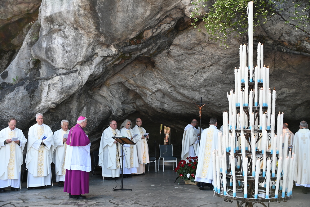 Militärbischof Freistetter: Krieg und Leid sind uns nähergerückt / Till Schönwälder/Kathpress