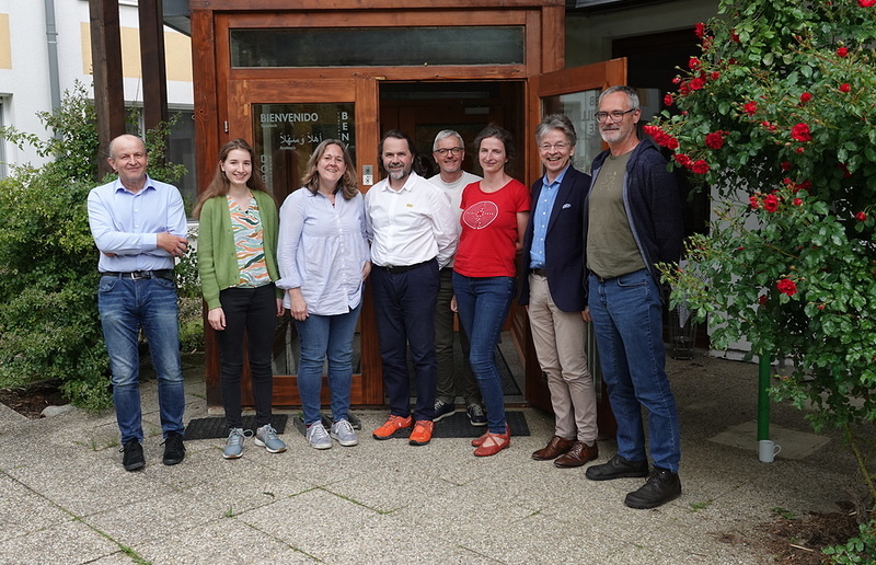 Leitungsteam im 'Haus der Stille' mit  Prettenthaler-Heckel (3.v.l.)