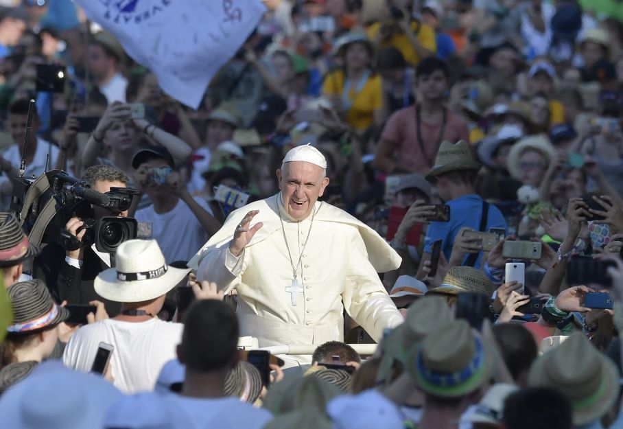 Papst Franziskus beim Ministrantentreffen auf dem Petersplatz